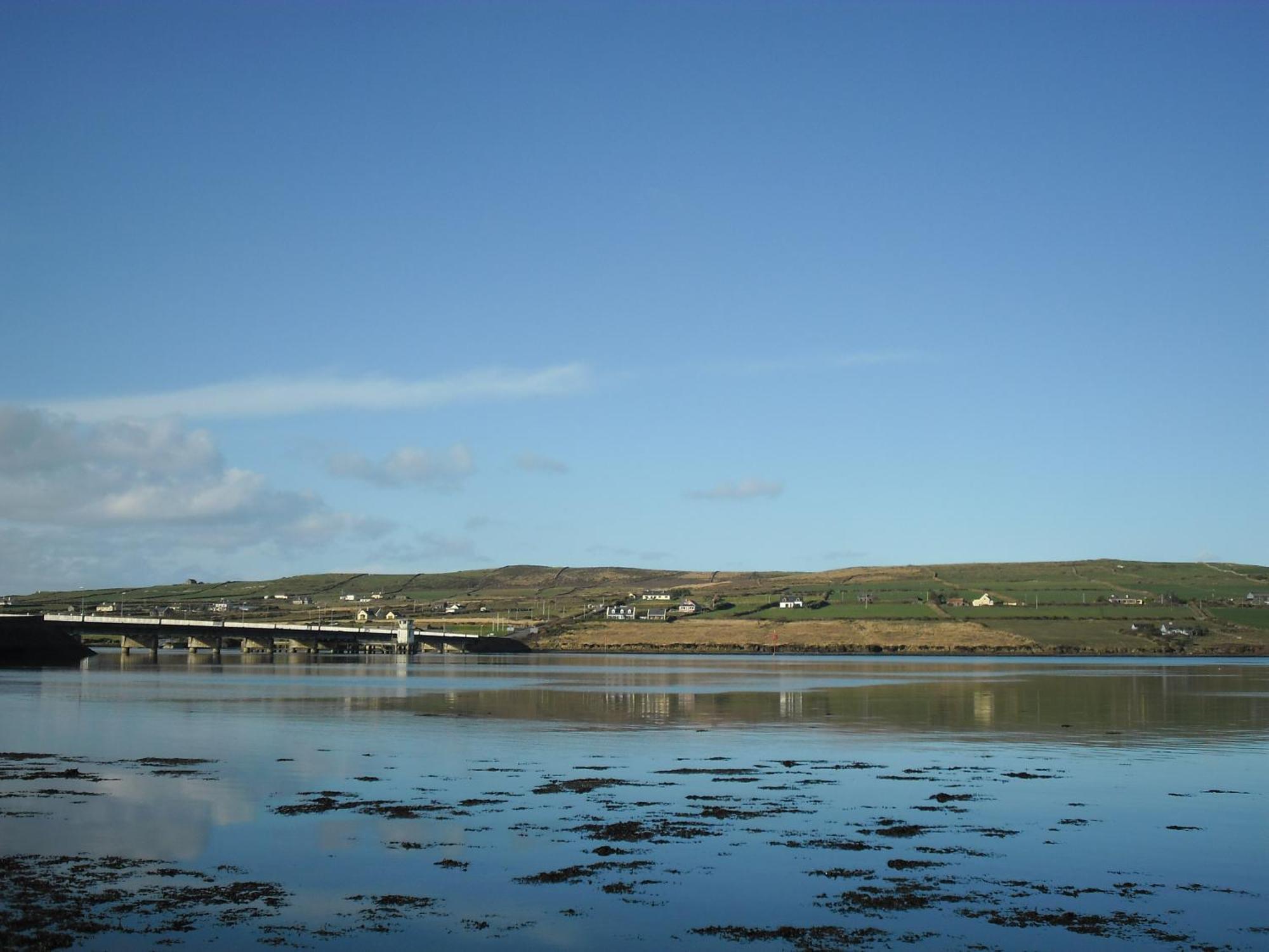 The Waterfront B&B Portmagee Bagian luar foto