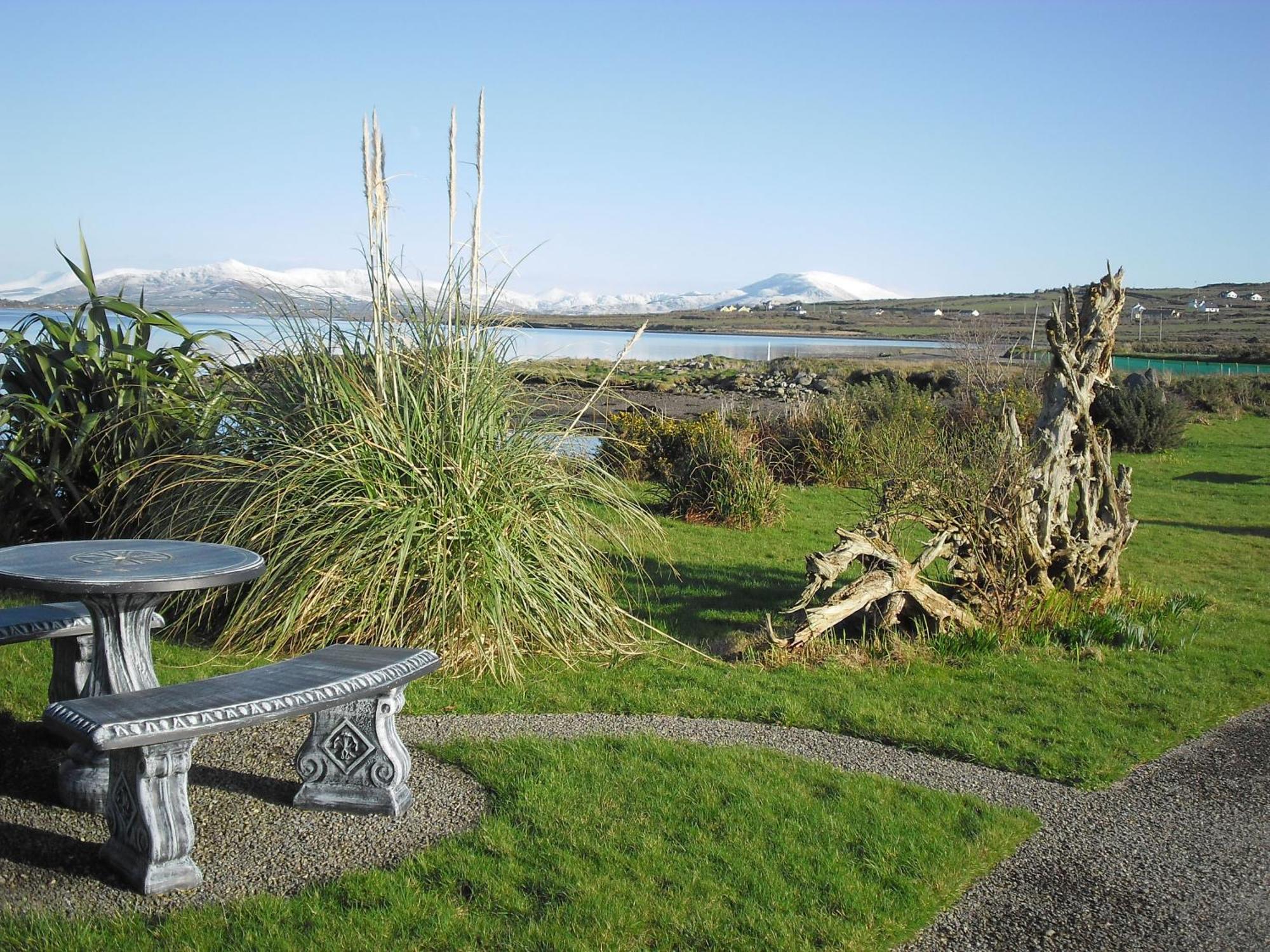 The Waterfront B&B Portmagee Bagian luar foto